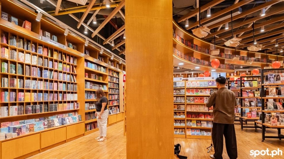 national book store superbranch festival mall space